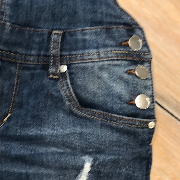 Jean Overall Coverall Shorts 😍 dollhouse - Picture 4 of 6
